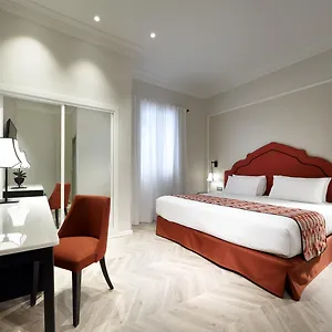 Отель Eurostars Regina, Севилья